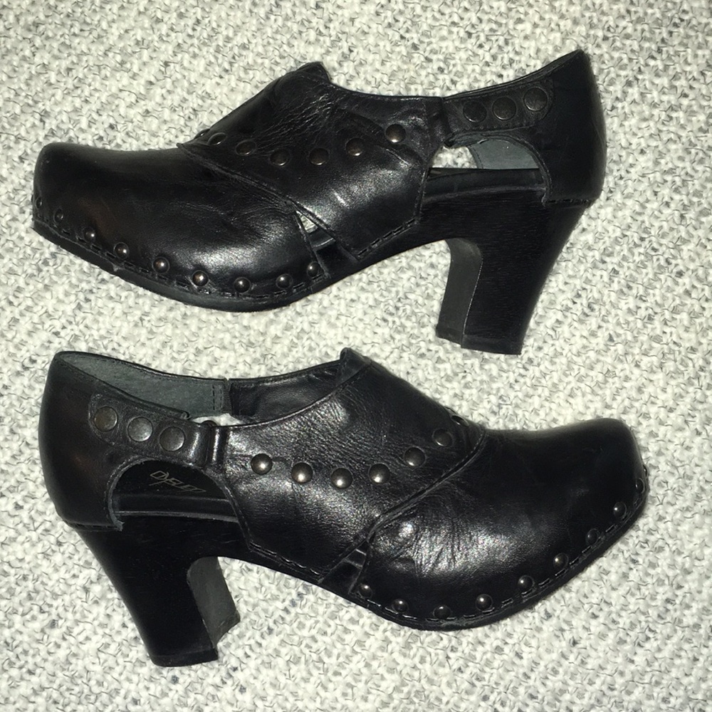 Funky Dansko clogs